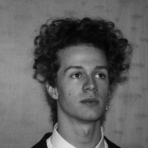 Meet your Posher, Max